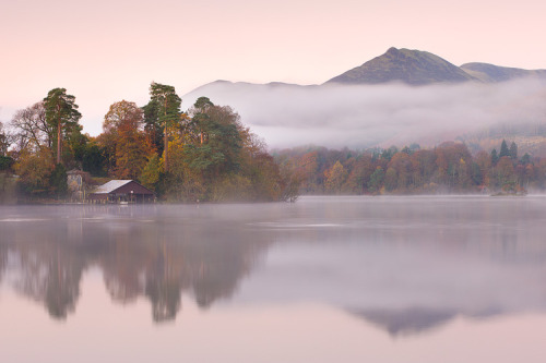 The boathouse in Derwent Water, Lake District, England© Adam Burton