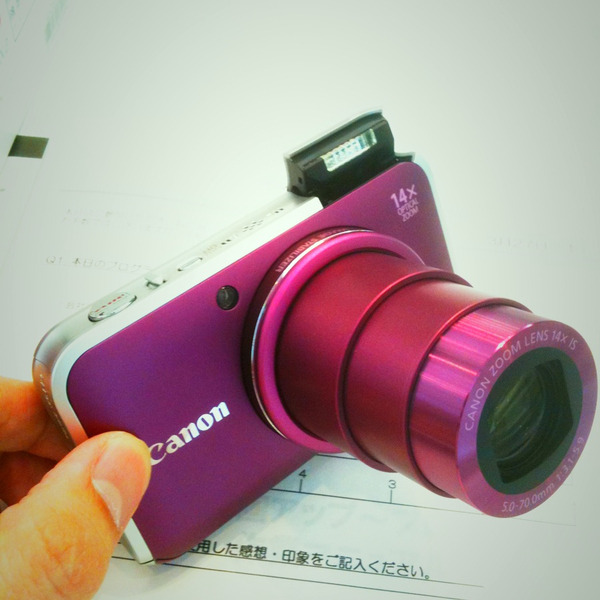 (via thepinkmannequinnn, mani023)
