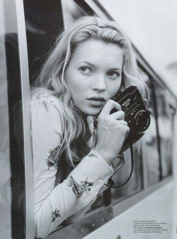 sore-thumbelina:  Young Kate Moss + Holga