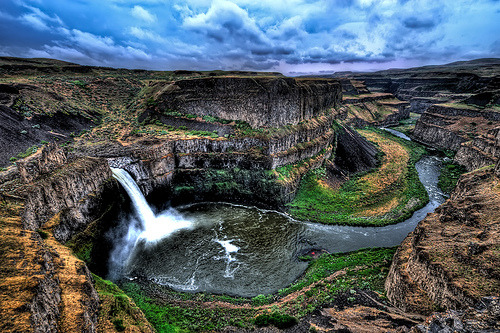 Palouse Falls Summer Storm (via Surrealize)