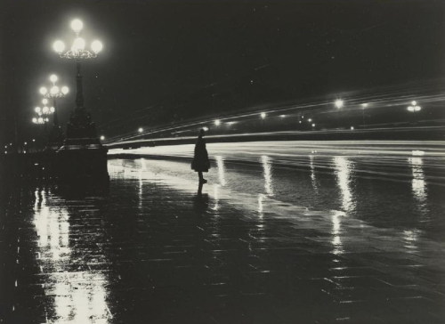 luzfosca:  cerrytree:  (via so30s) ‘Motion’, Hamburg, 1930-31 - Photographed by Andreas Feininger From lotus_feet  