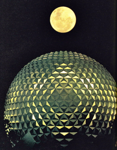 epcotcenter:
“ ohmyitsdisney:
“ Scan.
Spaceship Earth at night.
” ”