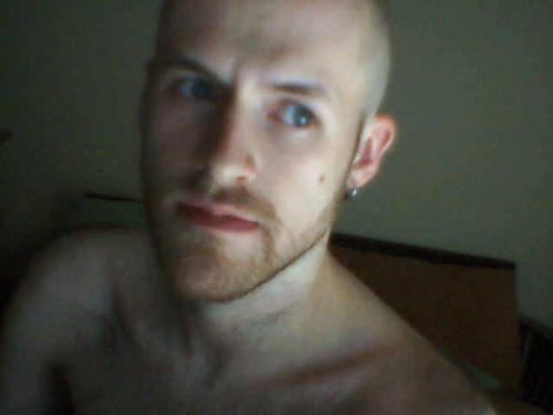 jakke: GPOYW as it is technically Wednesday (and also I will likely be sleeping tomorrow afternoon).  You may notice that I am in fact shirtless in this photo. Here are three reasons for this: In about a month I’ll be moving somewhere with roommate(s)