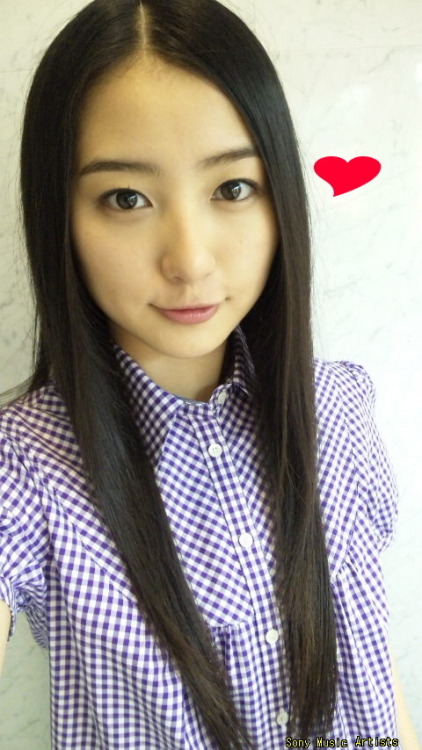 sprmlssn: kogareru: おつカレー！｜高田里穂オフィシャルブログ 2010.4.7
