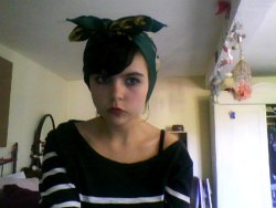 turban!! (i look sulky)