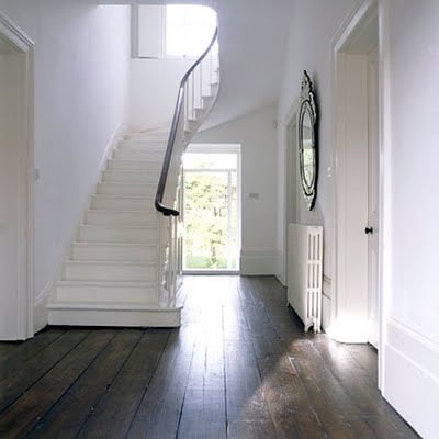 interioralchemy:
“ homescapes:
“ thisafternoon:
” ”
Those baseboards ain’t fucking around.