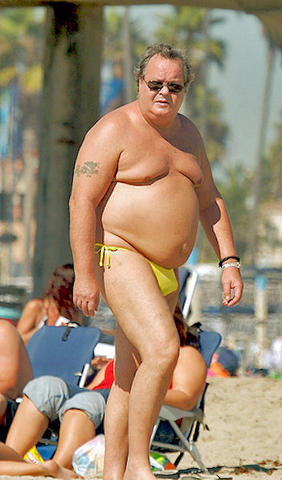 34station: fatold: eumac: bikini Sexy Daddy!!! Love those boobs, belly & bulge!!