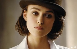 schouler:  everythingiswater:pinmywings:   Keira Knightley for Chanel     That advert! I love it to pieces.