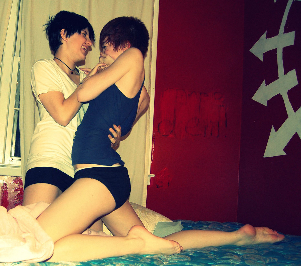 girlswholikegirls:   (via sapphoria)  