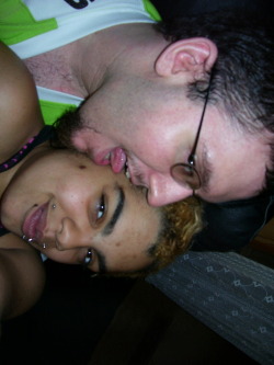 me looking horrible in the morning lol. but thats will. my soon to be boyfriend :)
