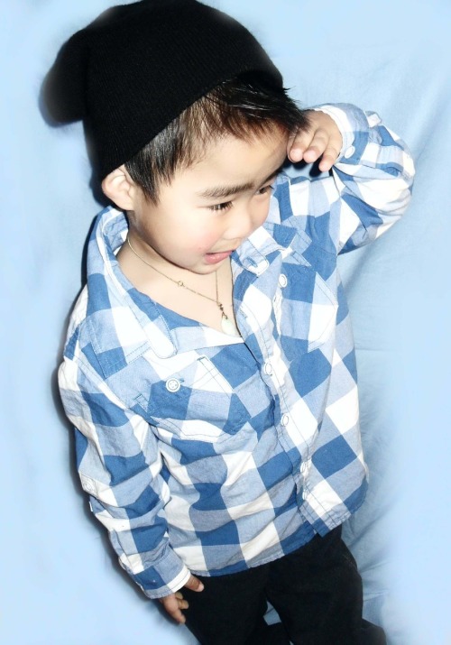yeaitzjuju:  saraahbanana:  ohmysabrinagee:  rosemariejburdeos:  keepmyswagger:  margeisthebomb:  caassandruhh:  (via ohdamnitsmelody)    this kiddo is the cutest.     
