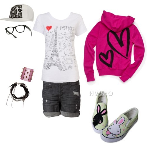 kindabitchy:  Thu hoodie Thu shoes Thu cap. ;)