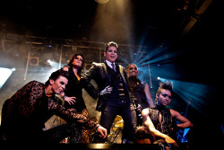 secondstar05:   (via fuckyeahglambert)   I HOPE THE DANCERS ARE PART OF THE GLAM NATION TOUR!