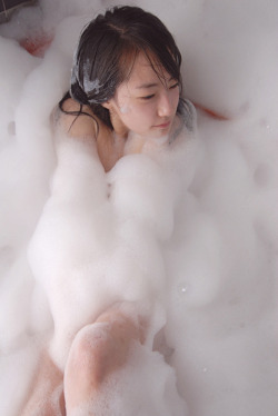 mifei:  printui: (via:gkojax) ArtGraphy’s MOKO 个人网站 | 展示 sweety bubble  