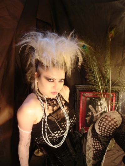 A sepia-tinged take on deathrock. Fabulous! (via deathwaves, poisonousliasons)