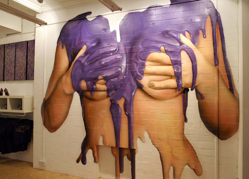 janetnguyen:  (via dirtylittlestylewhore) BOOOOOBIES.