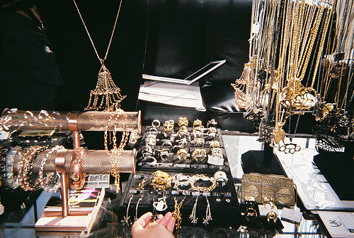 (via majorfashion)