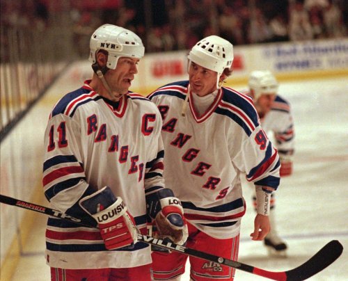 wayne: “did i make the right decision signing with new york?” mark: “fuck off gretzky.”