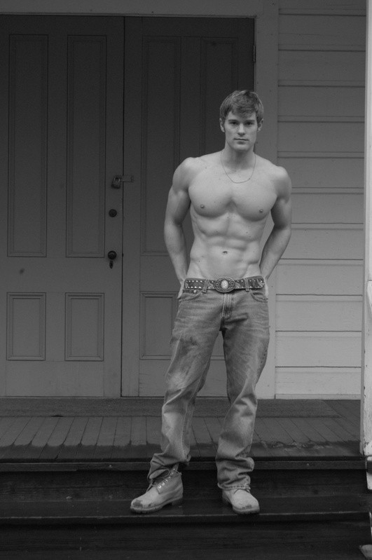 thatryguy:  sugaronastick:  scruffyjizzmonkey:  (via broforbro, dailycuteboy)  