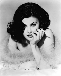 Milk:  Delightfuldelicious:  Bonjoursophie:  Jewahl:  Onestbien:  Sherilyn Fenn 