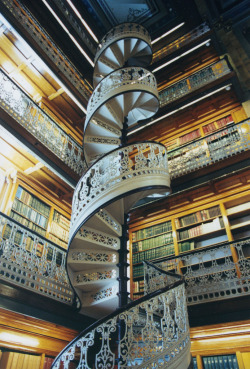 cleolinda:  Des Moines, Iowa state capitol, law library, stairs (by groenling) 