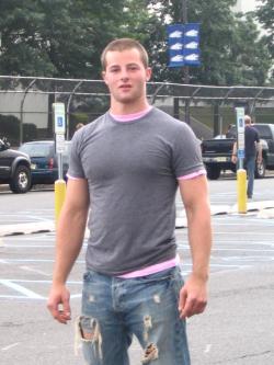 stockyjocks:  jjbobson:  (via exit1892)   Not usually big on the &ldquo;dumb jock&rdquo; look (and this one here sure looks dumb)&hellip; but UNF. Fuck. Me.