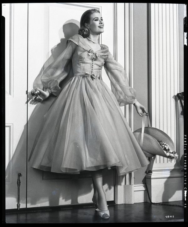 That Hollywoodian Elegance , Grace Kelly, High Society, 1956 Costume ...