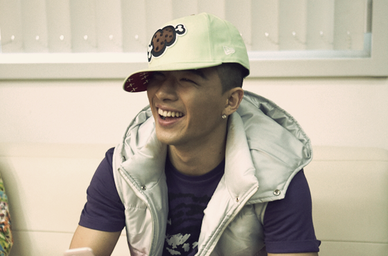 dwi-kimtaehwan:  I love that SMILE! he’s smiling at ME!and YOU