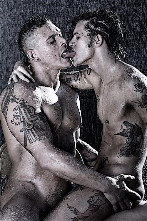 (via diamondback00, joeblackreturns)  Wet…