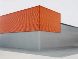 Grau-Orange photo by Josef Schulz, sachliches series, 2008