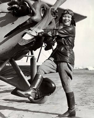 zuky:  This is Katherine Sui Fun Cheung (1904-2003), the first female Asian American aviator. She ea
