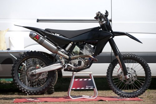 Anteprima Husqvarna 450 2011 - 4/30