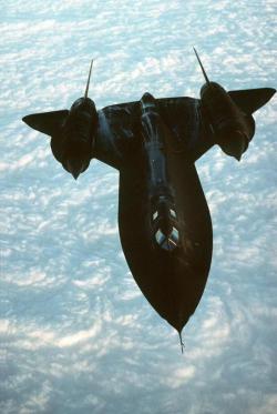 realashleyskyy:  sr71:  Lockheed SR-71 Blackbird