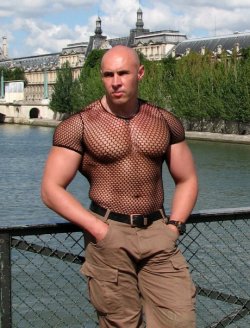 ftljwm:  razoruniverse:  fishnet does Hardron