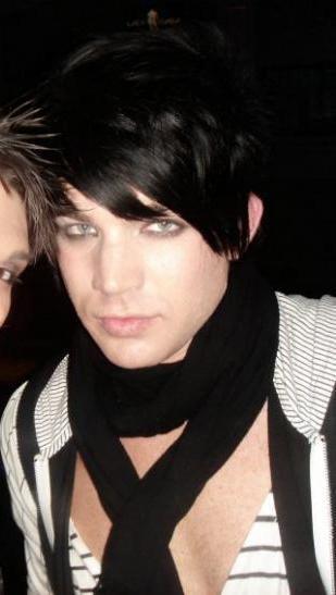 imasleepwalker:  marsinglambert:  What was that ? Why is he so hot ? Oh yeah, I
