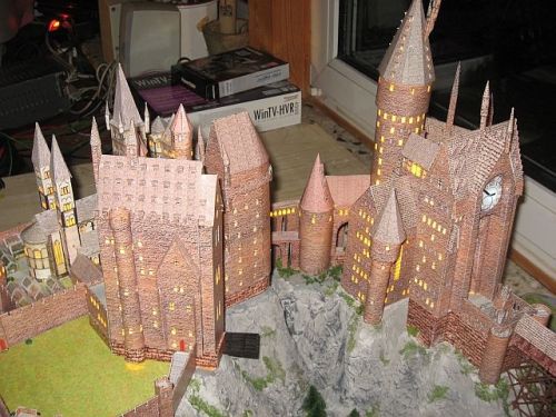 DIY Hogwarts Castle PrintableThe information in this post was hopelessly outdated - one of the creat