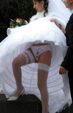 theweddingday:  bridebabes:  