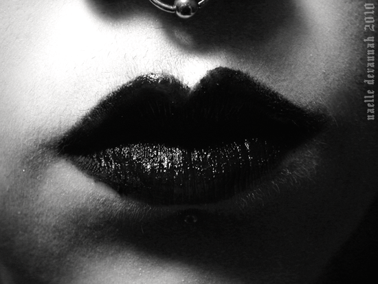 yourhandsmyheart:    (via viruella)