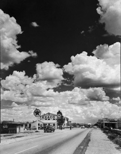 US 66, Seligman, Arizona photo by Andreas Feininger for LIFE, 1947