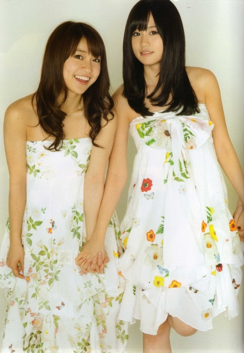 erohi: marumax105:  大島優子　前田敦子
