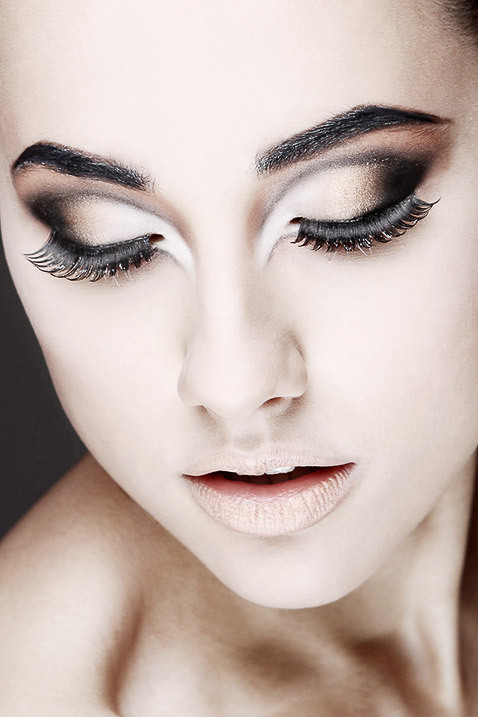 glamorousmakeup:  (via catthebeatnik) 