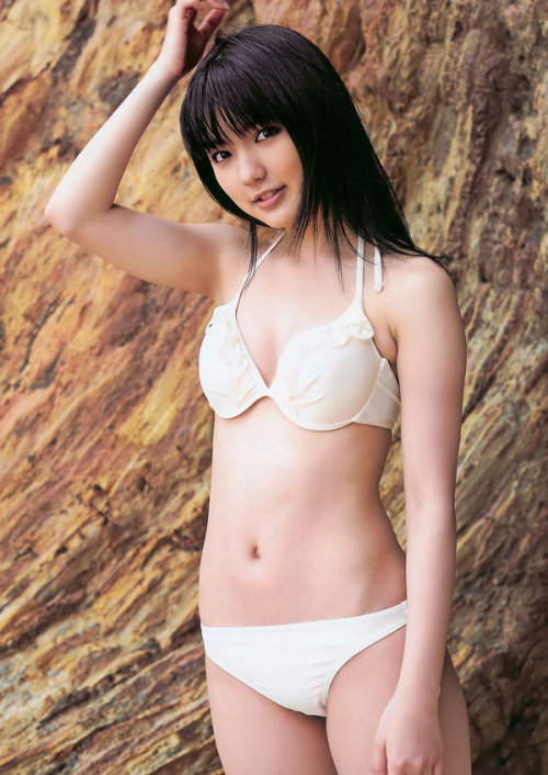 wwwwwwwwww: japaneseidol: 真野恵里菜おっぱいメーカーで真野恵里菜を丸裸 プロフィール 出生名 真野恵里菜 出生日・地 1991年4月11日（18歳） 血液型 B 出身地 Fl