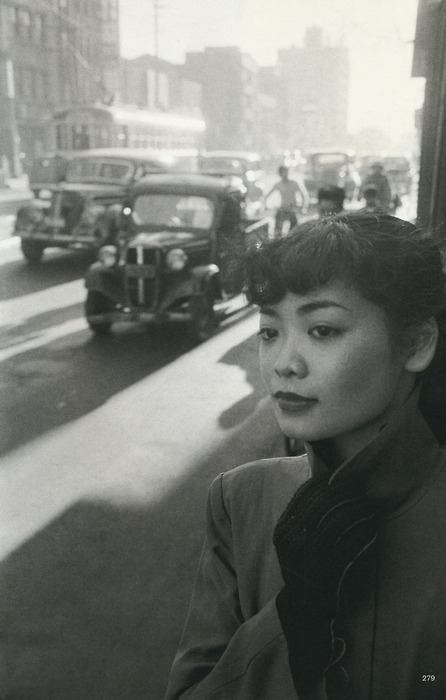 anneyhall:  “Michiko in Town,” Tokyo, Japan, 1951. Photo by Werner Bischof 