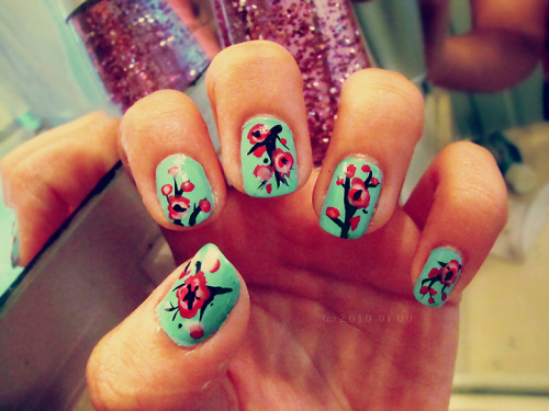 vivalavu:  iamoffendedbecause:  fuckyeahnailart:  vivalavu:  Arizona tea anyone?    