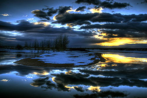 Chatfield Lake, Littleton, Colorado © bridgepix The surface of the water in the cove has melted, pro