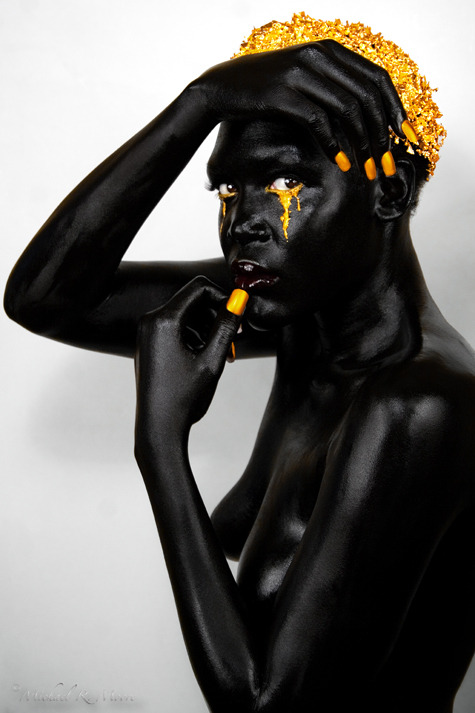 naggisch:  newdawntwisted:  blackandkillingit:  Photo by Michael Moore   