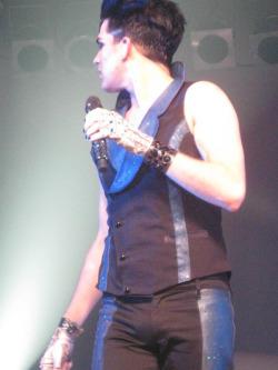 fuckyeahglamberts:  Omg Glambulge ;)  His