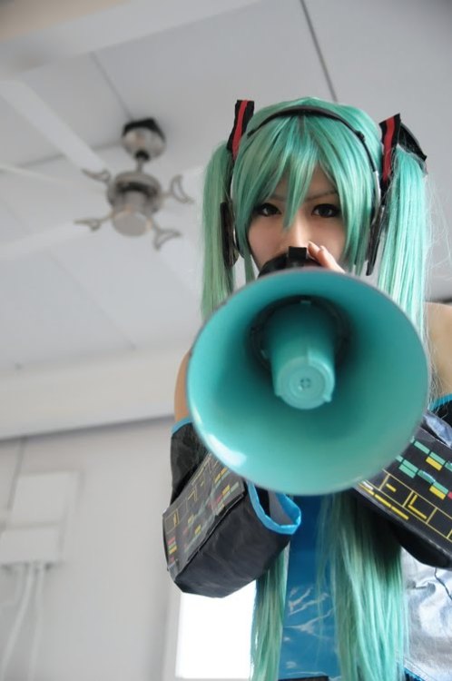 highlandvalley: gkojax:  kirin91:  yuria: Saya＇s COSPLAY - VOCALOID2 (2010/06/15) - CosRain.Com