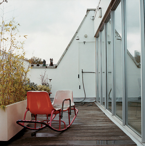 unhappyhipsters: Another million-dollar roofdeck outfitted with pretentious faux flea-market finds. 