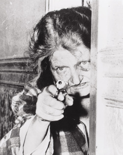 Nellie With Gun Photo By Stan Healy